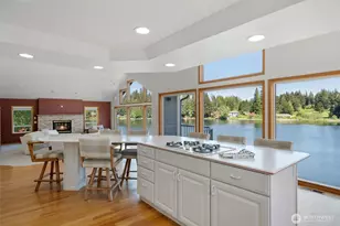 260 E Westlake Dr N, Allyn, WA 98524 - Photo 16
