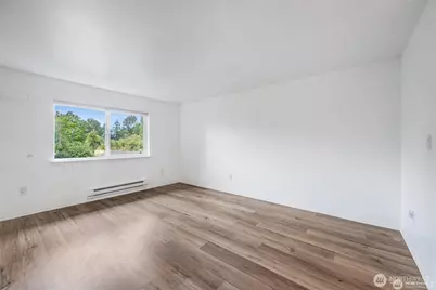 105 E 96th Street, Tacoma, WA 98445 - Photo 32