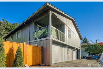 105 E 96th Street, Tacoma, WA 98445 - Photo 4