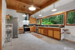 7229 Gallagher Cove Rd NW, Olympia, WA 98502 - Photo 10