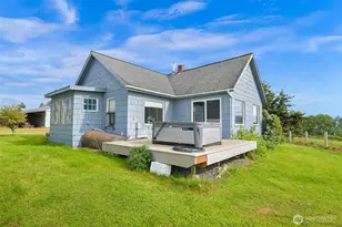 2233 W Shore Dr, Lummi Island, WA 98262 - Photo 2