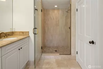3920 W Barrett Street, Seattle, WA 98199 - Photo 22