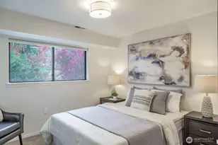 912 NE 115th St, Seattle, WA 98125 - Photo 24