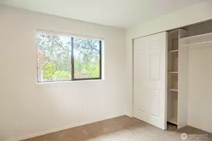 912 NE 115th St, Seattle, WA 98125 - Photo 26