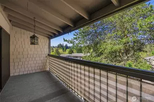 22711 Lakeview Dr, Mountlake Terrace, WA 98043 - Photo 20