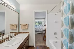 22711 Lakeview Dr, Mountlake Terrace, WA 98043 - Photo 16