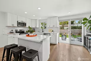 11303 14th Ave SW, Seattle, WA 98146 - Photo 8