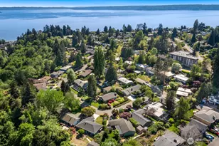 11218 35th Ave SW, Seattle, WA 98146 - Photo 32