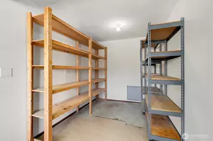 11218 35th Ave SW, Seattle, WA 98146 - Photo 16