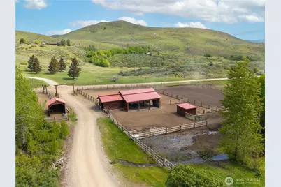 373 Rendezvous Road, Winthrop, WA 98862 - Photo 32