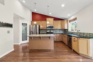 17216 139th Ave E, Puyallup, WA 98374 - Photo 14