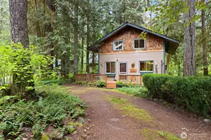 6989 Snoqualmie Pl, Glacier, WA 98244 - Photo 2