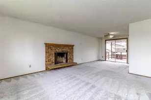 10716 102nd St SW, Tacoma, WA 98498 - Photo 4