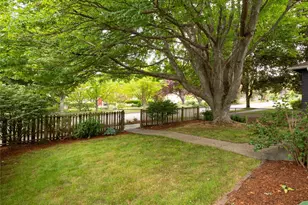 4718 49th Ave SW, Seattle, WA 98116 - Photo 2