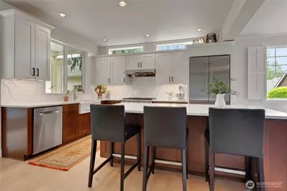 5904 61st Avenue W, University Place, WA 98467 - Photo 10