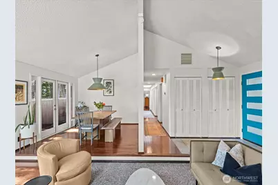 5925 NE 202nd Lane, Kenmore, WA 98208 - Photo 10