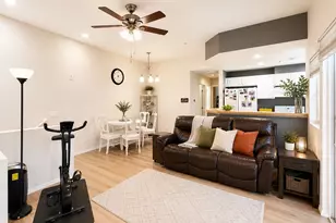 23782 SE Summerhill Ln, Issaquah, WA 98029 - Photo 4