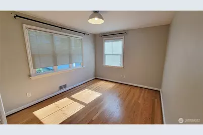 1419 108th Avenue SE, Bellevue, WA 98004 - Photo 10