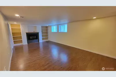 1419 108th Avenue SE, Bellevue, WA 98004 - Photo 2