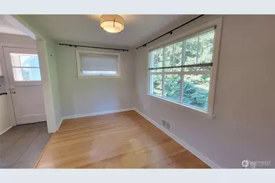 1419 108th Avenue SE, Bellevue, WA 98004 - Photo 12
