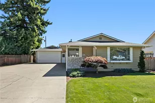 1611 E St, Lynden, WA 98264 - Photo 2
