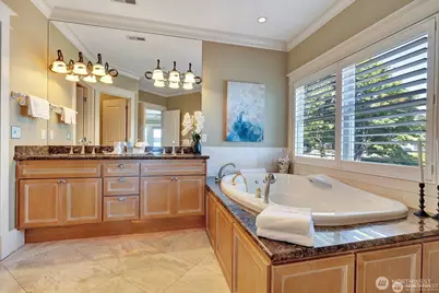 10616 Rainier Ave S, Seattle, WA 98178 - Photo 14