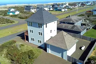 1140 Ocean Shores Blvd SW, Ocean Shores, WA 98569 - Photo 1