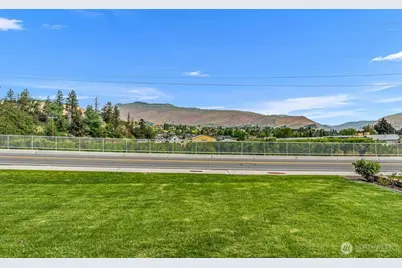 1909 Springwater Avenue, Wenatchee, WA 98801 - Photo 34