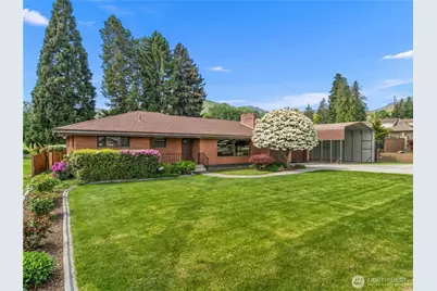 1909 Springwater Avenue, Wenatchee, WA 98801 - Photo 1