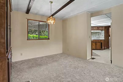 23809 Lake Drive E, Bothell, WA 98021 - Photo 12