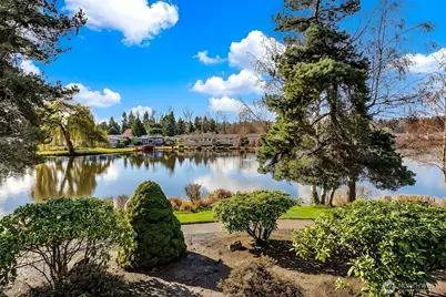 23809 Lake Drive E, Bothell, WA 98021 - Photo 36