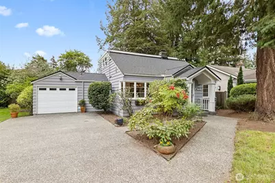 1711 NE 113th Street, Seattle, WA 98125 - Photo 1