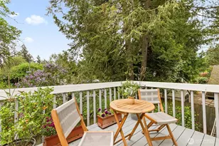 1711 NE 113th St, Seattle, WA 98125 - Photo 20
