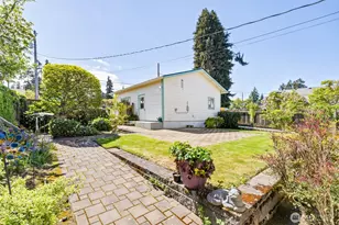 230 W 14th St, Port Angeles, WA 98362 - Photo 34
