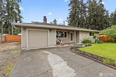 15902 Woodland Avenue E, Puyallup, WA 98375 - Photo 1