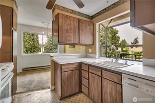 412 213th Pl SW, Bothell, WA 98021 - Photo 16