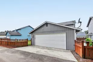 7409 Village Dr, Sumner, WA 98390 - Photo 2