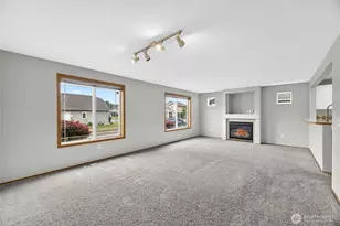 7409 Village Dr, Sumner, WA 98390 - Photo 4