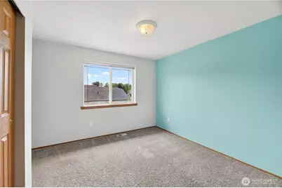 7409 Village Drive, Sumner, WA 98390 - Photo 18