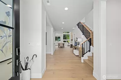 12112 94th Place NE, Kirkland, WA 98034 - Photo 2