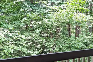 10819 NE 37th Pl, Bellevue, WA 98004 - Photo 14