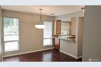 10819 NE 37th Place #107, Bellevue, WA 98004 - Photo 10