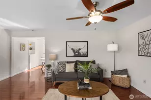 11921 SE 205th St, Kent, WA 98031 - Photo 4