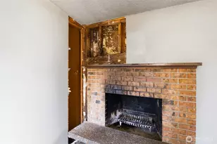 3713 SW 338th Pl, Federal Way, WA 98023 - Photo 4