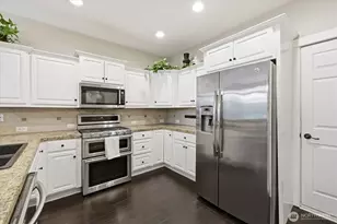 7518 185th Ave E, Bonney Lake, WA 98391 - Photo 12