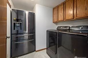 651 SE Bayshore Dr, Oak Harbor, WA 98277 - Photo 10