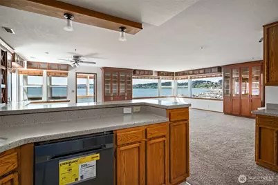 651 SE Bayshore Drive #E102, Oak Harbor, WA 98277 - Photo 18
