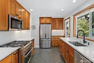 18012 1st Ave NW, Shoreline, WA 98177 - Photo 4