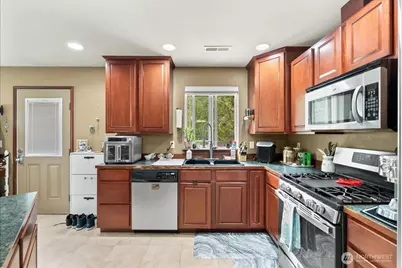 8178 Sandy Road NE, Bremerton, WA 98311 - Photo 24