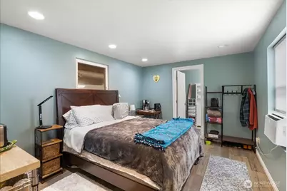 8178 Sandy Road NE, Bremerton, WA 98311 - Photo 10